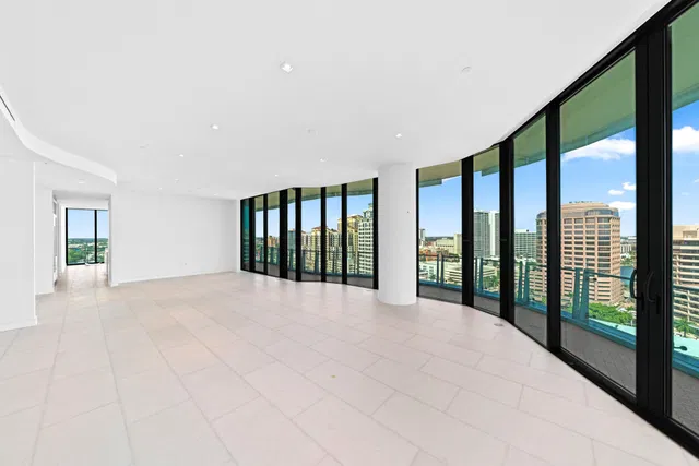 Bristol Palm Beach Unit 1701 photo 4