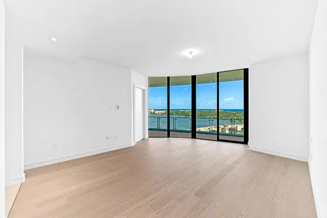 Bristol Palm Beach Unit 1701 photo 9