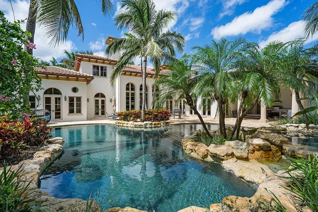 Steeplechase Residence photo 2