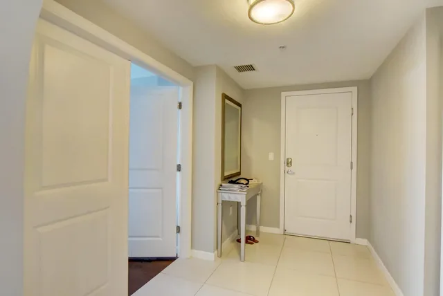 The Astor Unit 307 photo 2
