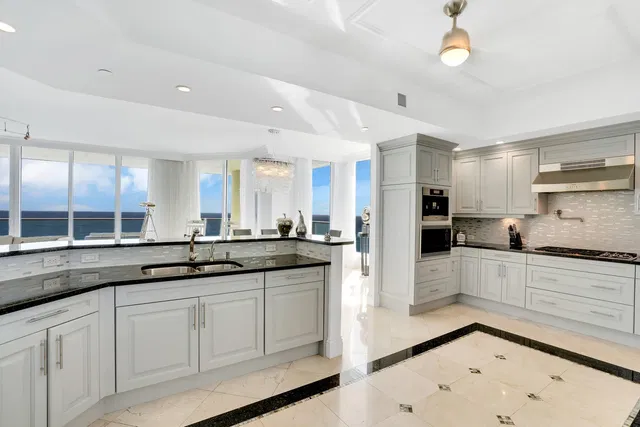 Oceans Edge at Singer Island Unit 1002 photo 8