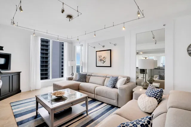 Oceans Edge at Singer Island Unit 1002 photo 10