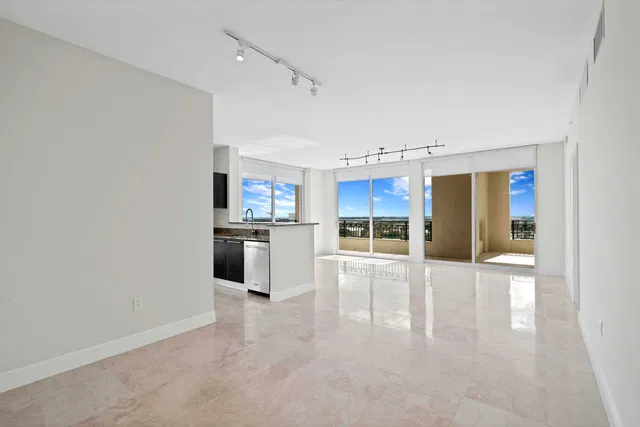CityPlace South Tower Unit 1423 photo 7