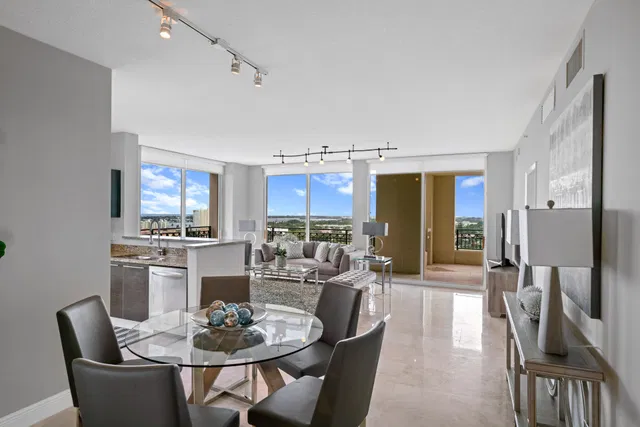 CityPlace South Tower Unit 1423 photo 8