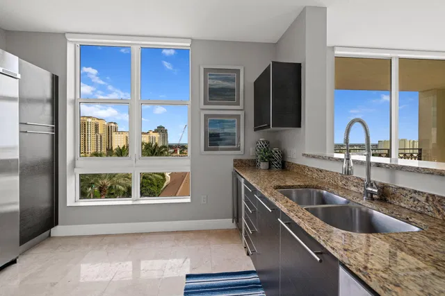 CityPlace South Tower Unit 1423 photo 9