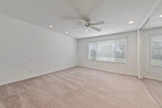 Residence photo 10
