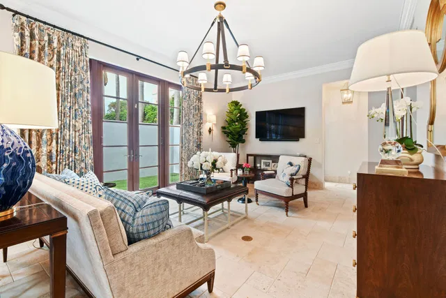 133 Hammon Avenue ##5