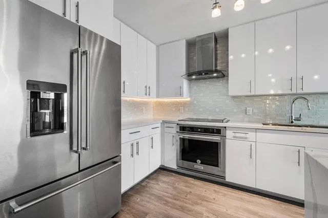 236 Fifth Avenue Unit 410 photo 6