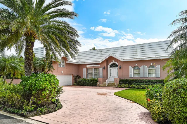 250 Sandpiper Drive