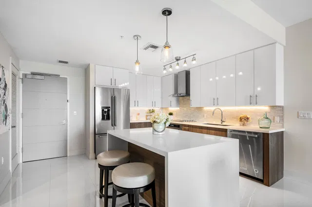 236 Fifth Avenue Unit 402 photo 6