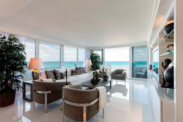 100 Sunrise Avenue #202