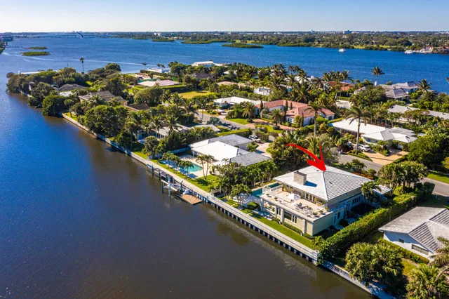 2243 Ibis Isle Road E