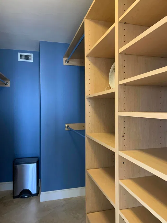 Trianon Unit 1004 photo 27