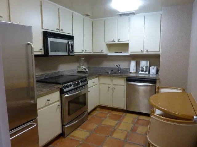 Island House Condos Unit 6f photo 9
