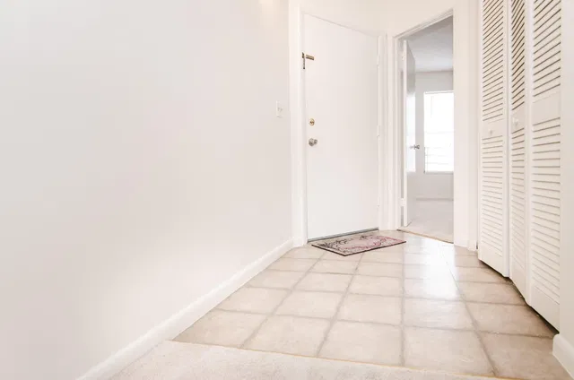  Unit 217 photo 4