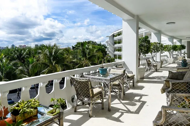300 S Ocean Boulevard #4a