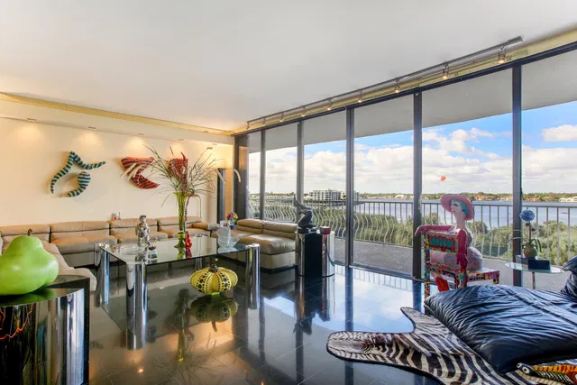 2000 S Ocean Boulevard #305s