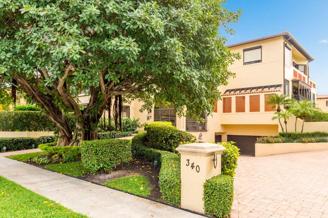 340 Brazilian Avenue #202