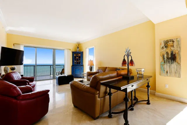 Via Delfino Condominium Unit 2003 photo 8