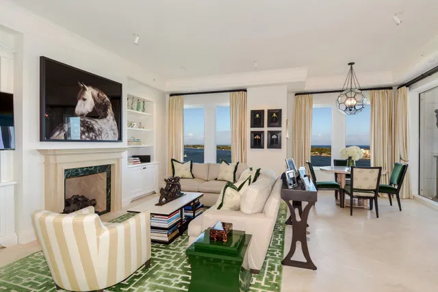 One Watermark Place Unit 1103 photo 8