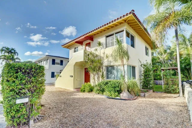 227 Oleander Avenue