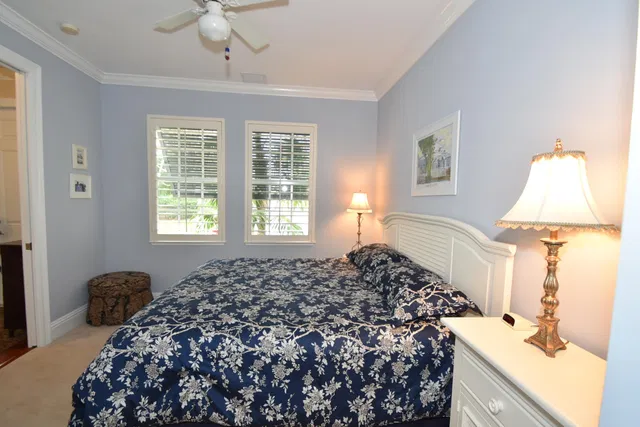 Hamilton Place Unit O photo 6