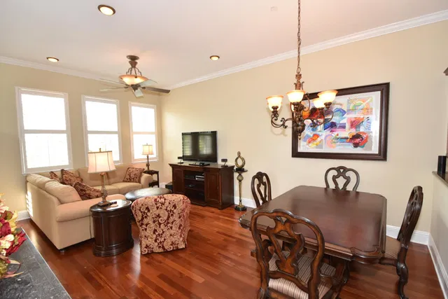 Hamilton Place Unit O photo 8