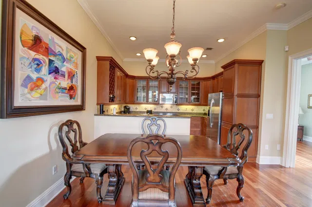 Hamilton Place Unit O photo 14