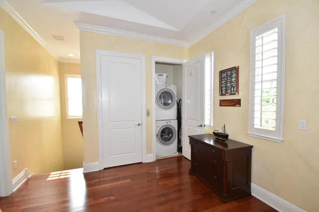 Hamilton Place Unit O photo 24