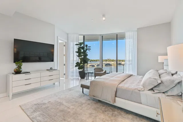 Bristol Palm Beach Unit 6a photo 7