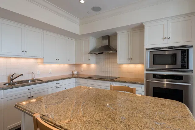 Palm Beach Biltmore Unit 714 photo 8