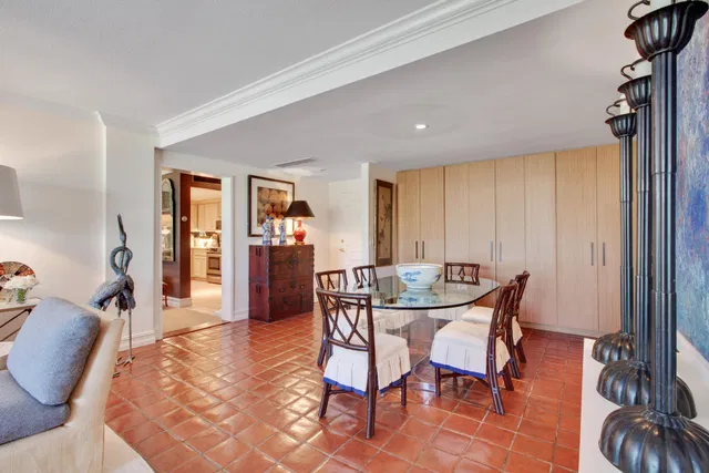 Island House Condos Unit 2c photo 10
