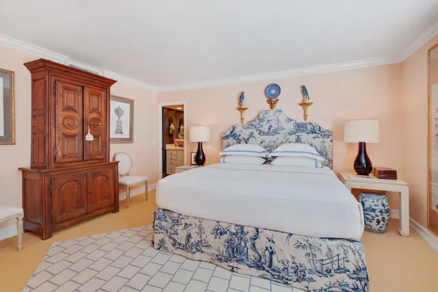 Island House Condos Unit 2c photo 17