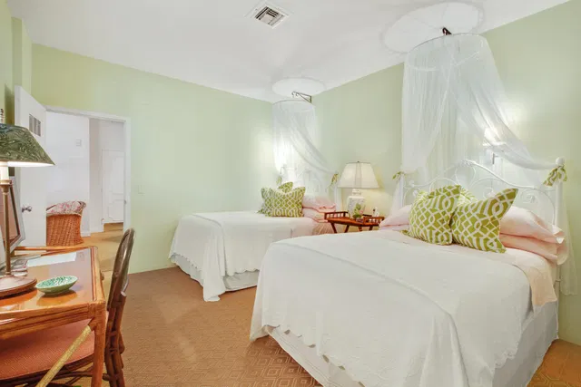 Island House Condos Unit 2c photo 20