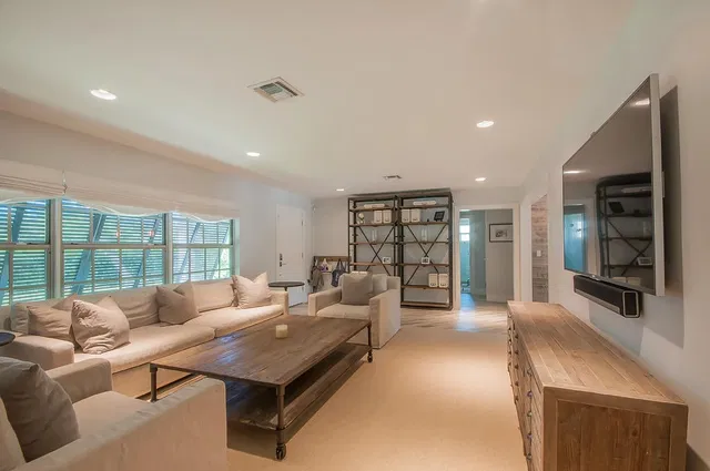 SoSo West Palm Beach Residence photo 5