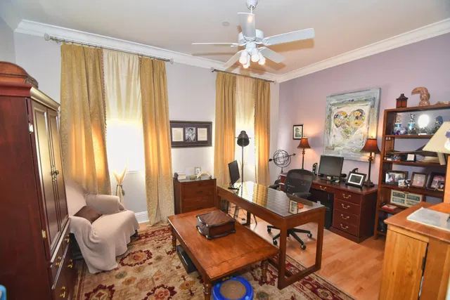 Hamilton Place Unit M photo 31