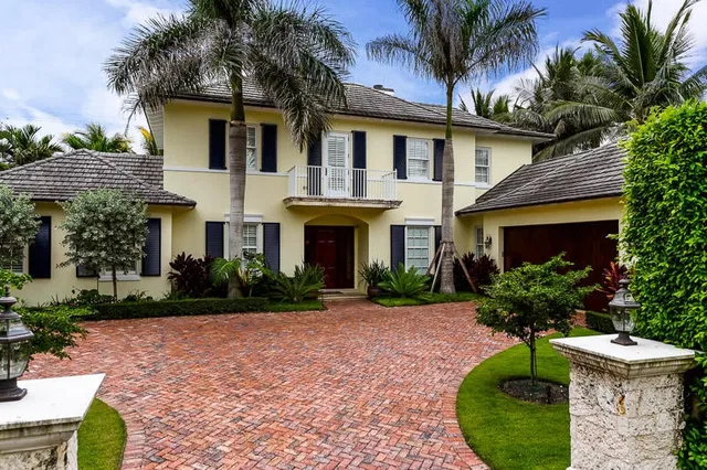 222 Ridgeview Drive