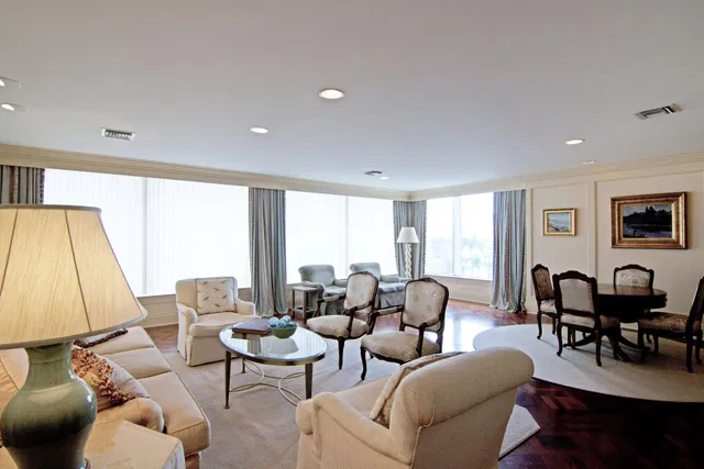 44 Cocoanut Row #410/411 A