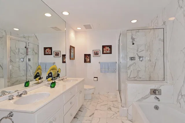 One Royal Palm Way Palm Beach Unit D 3 photo 8