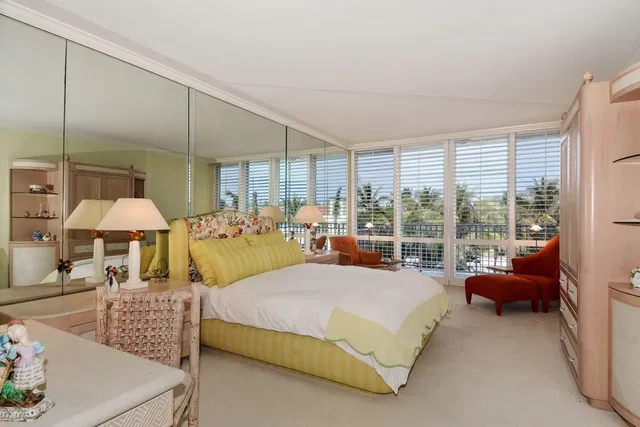One Royal Palm Way Palm Beach Unit D 3 photo 10