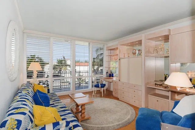 One Royal Palm Way Palm Beach Unit D 3 photo 11