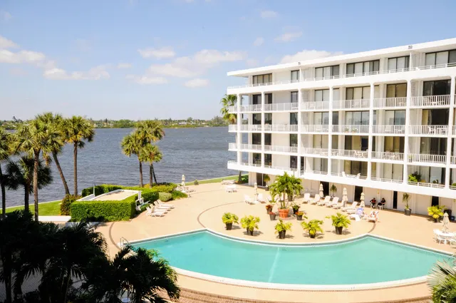 2784 South Ocean Boulevard #305s