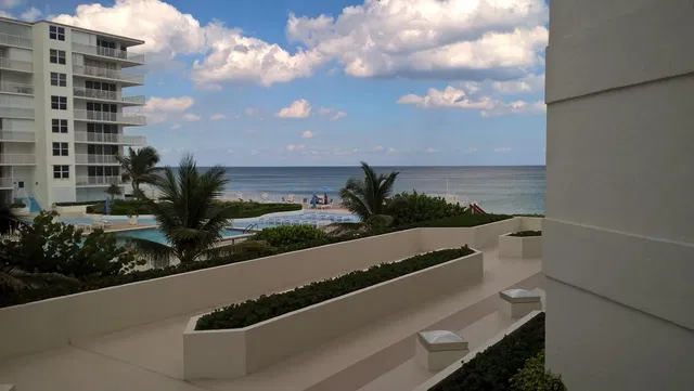 3560 S Ocean Boulevard #304