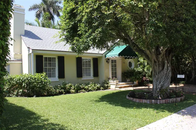 316 Seabreeze Avenue
