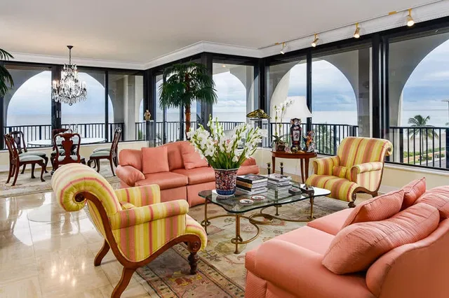 Dunster House Palm Beach Unit 5a photo 2