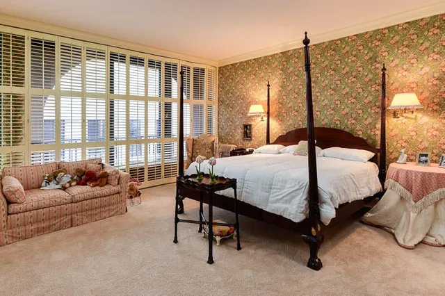 Dunster House Palm Beach Unit 5a photo 9