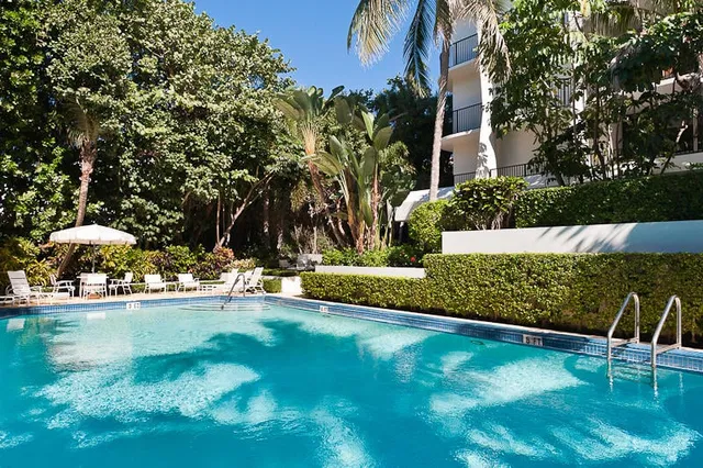 Dunster House Palm Beach Unit 5a photo 12