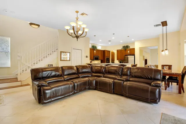  Residence photo 13