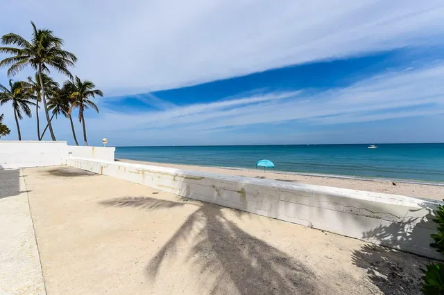 1055 N Ocean Boulevard