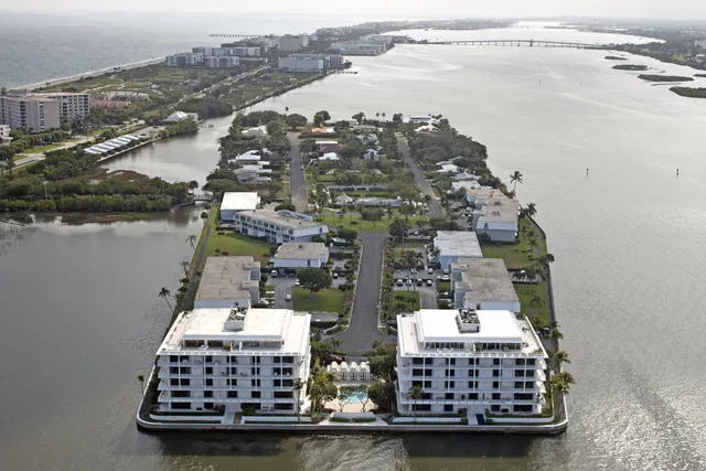 2155 Ibis Isle Road #2